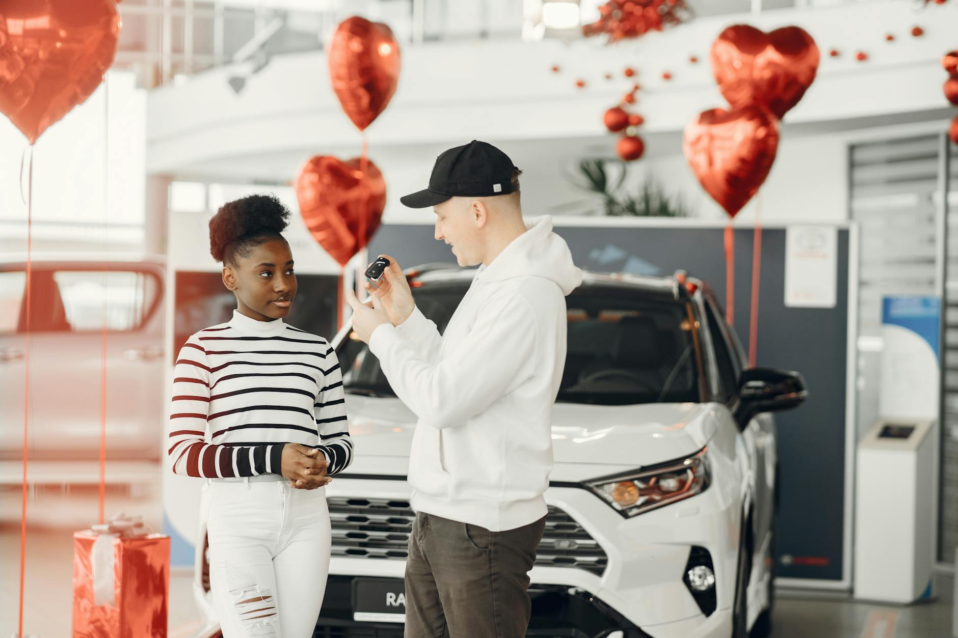 Buying vs. Leasing a Car: A Veteran’s Guide in 2026